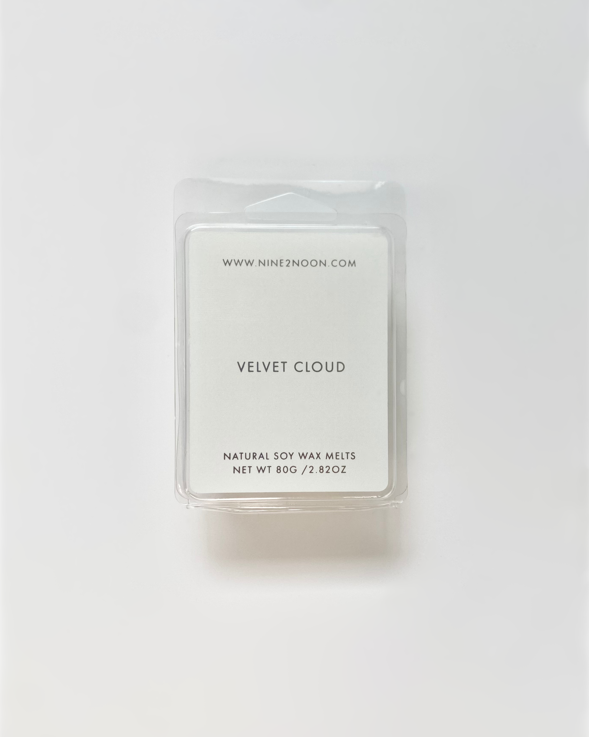 Velvet Cloud soy wax melt made with natural soy wax. 